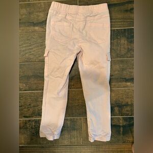 Hanna Anderrson Pink Utility Cargo Pants
size 6-7 120
